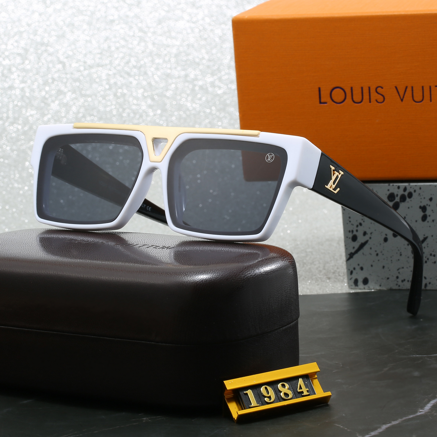 Louis vuitton Geometric Triangle Detail Oversized Square Sunglasses (Model 1984) Square