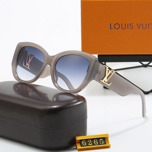 Louis vuitton Elegant Butterfly Bold Frame Sunglasses with Letter Detail (Model 6265) Butterfly